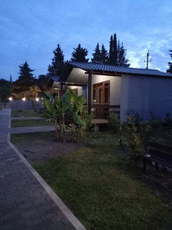 Гостевой Дом Фазенда Hotel Pizunda Ngoại thất bức ảnh